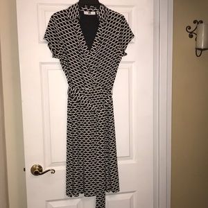 Women's Jersey V neck dress, Medium, belted